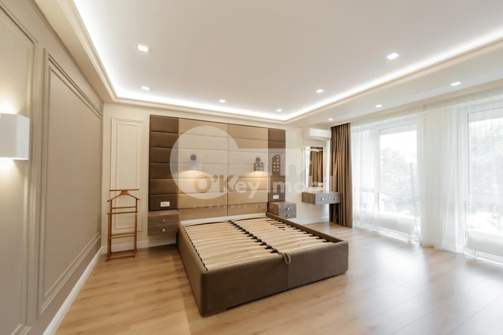 Apartament, Centru, SERGHEI LAZO