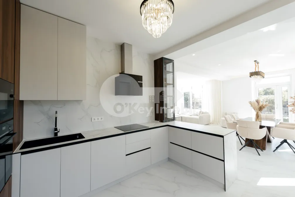 Дом, СТЭВЧЕНЫ