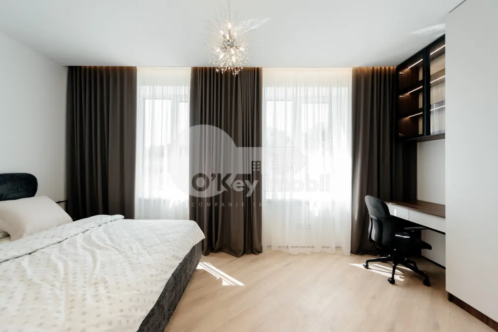 Дом, СТЭВЧЕНЫ