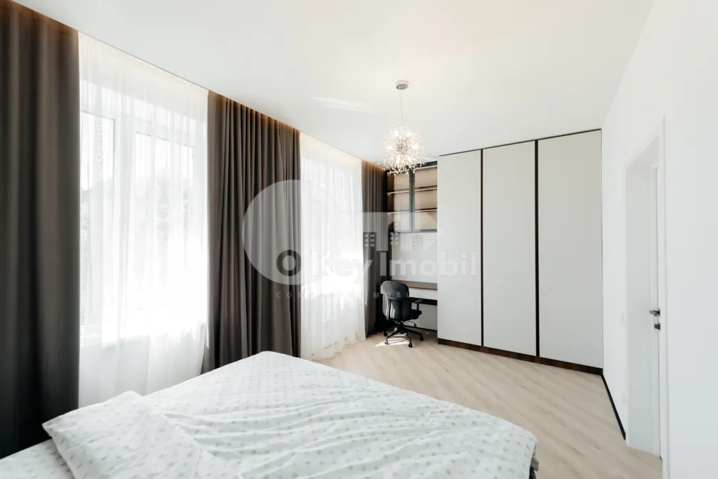 Дом, СТЭВЧЕНЫ