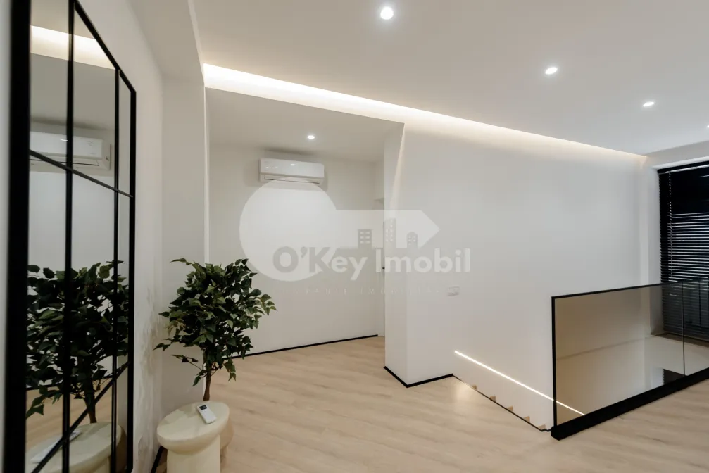 Дом, СТЭВЧЕНЫ