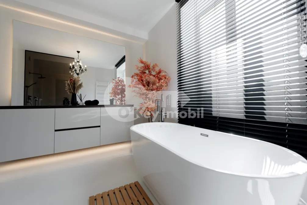 Дом, СТЭВЧЕНЫ