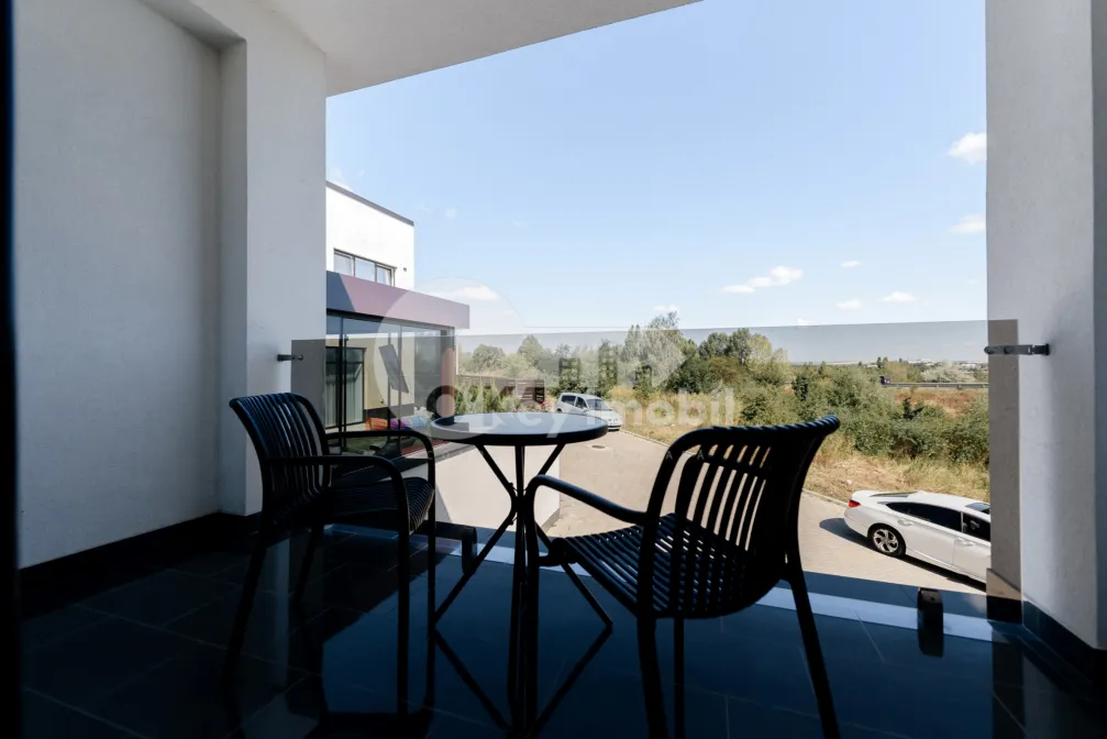 Дом, СТЭВЧЕНЫ