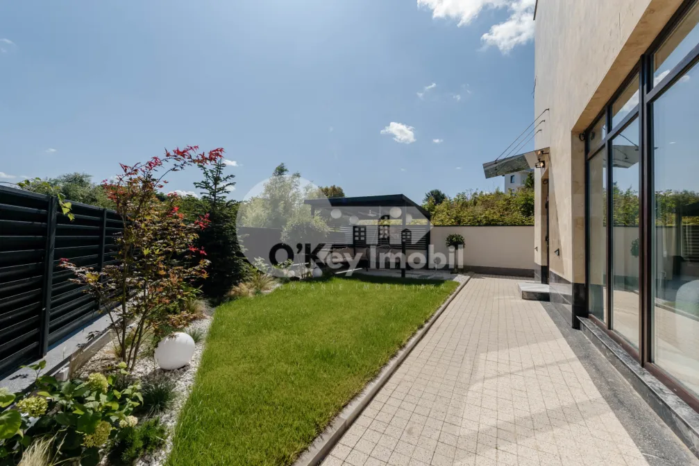 Дом, СТЭВЧЕНЫ