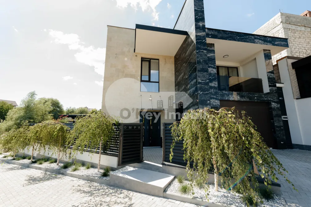 Дом, СТЭВЧЕНЫ