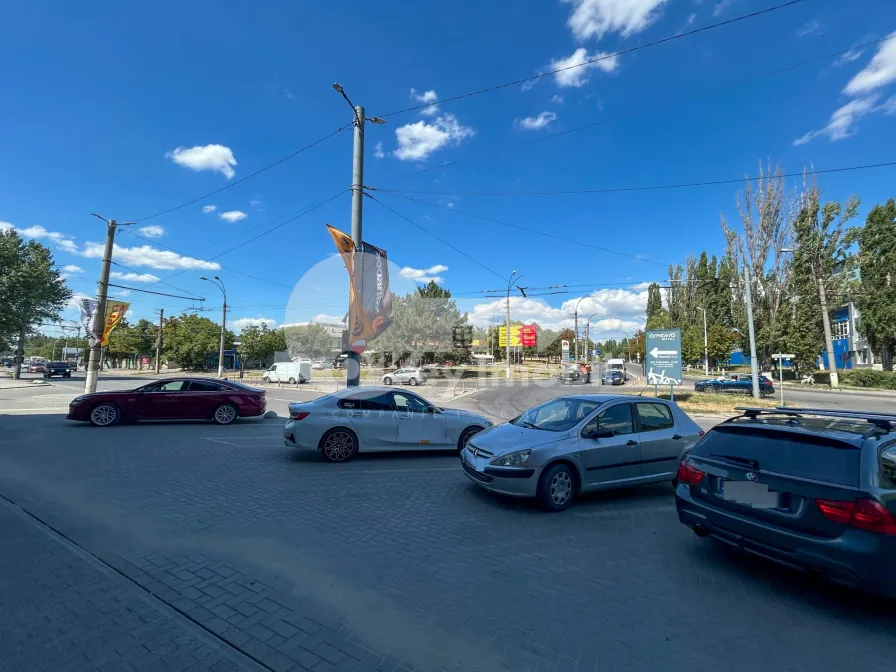 Spațiu comercial, Ciocana, UZINELOR