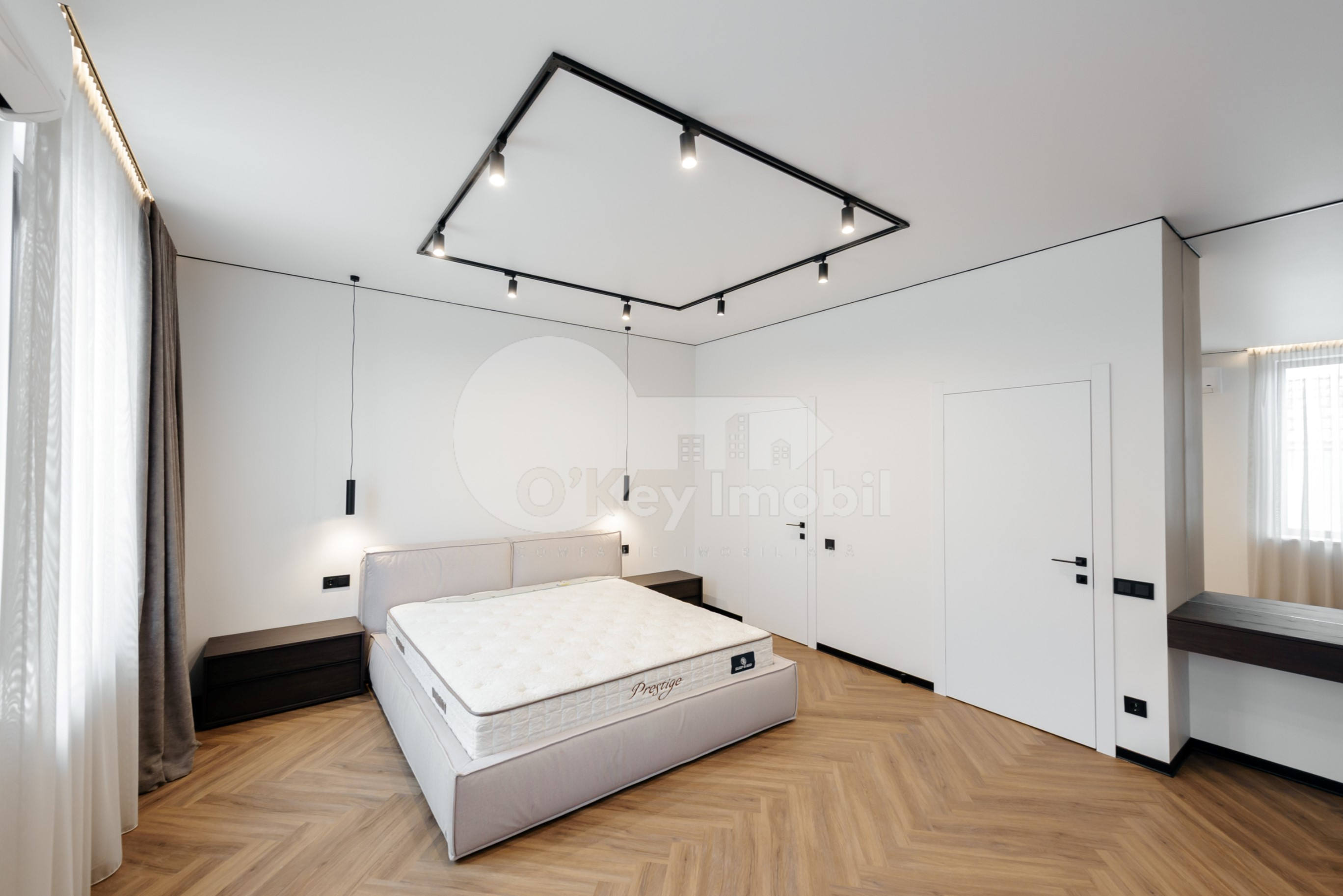 Townhouse, Centru, DÎMBULUI