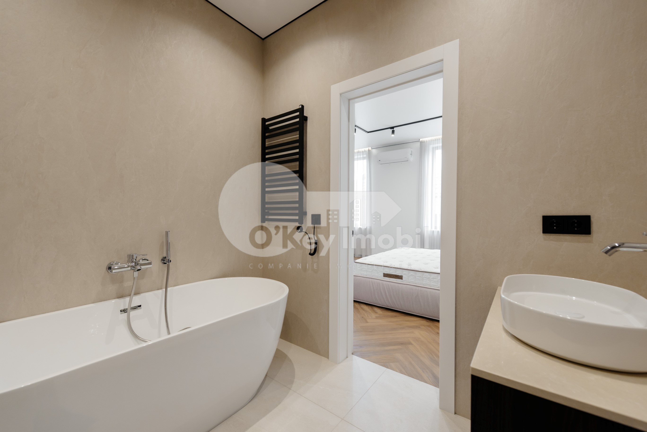 Townhouse, Centru, DÎMBULUI