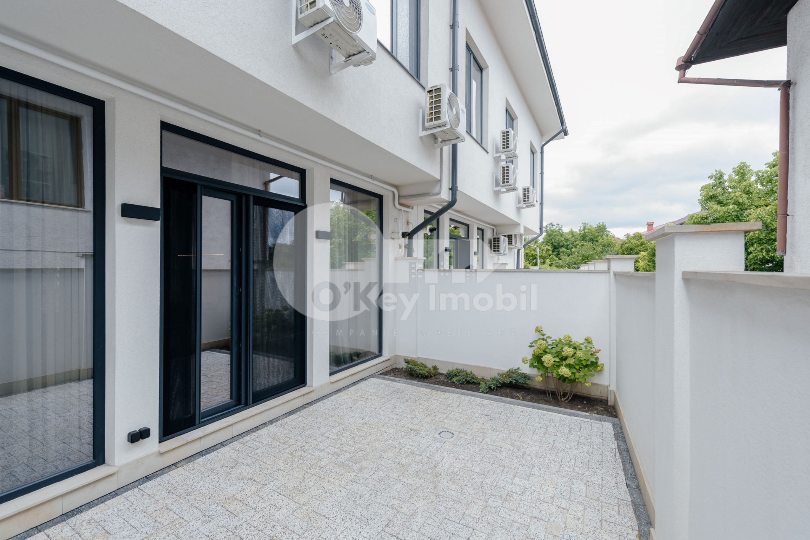 Townhouse, Centru, DÎMBULUI