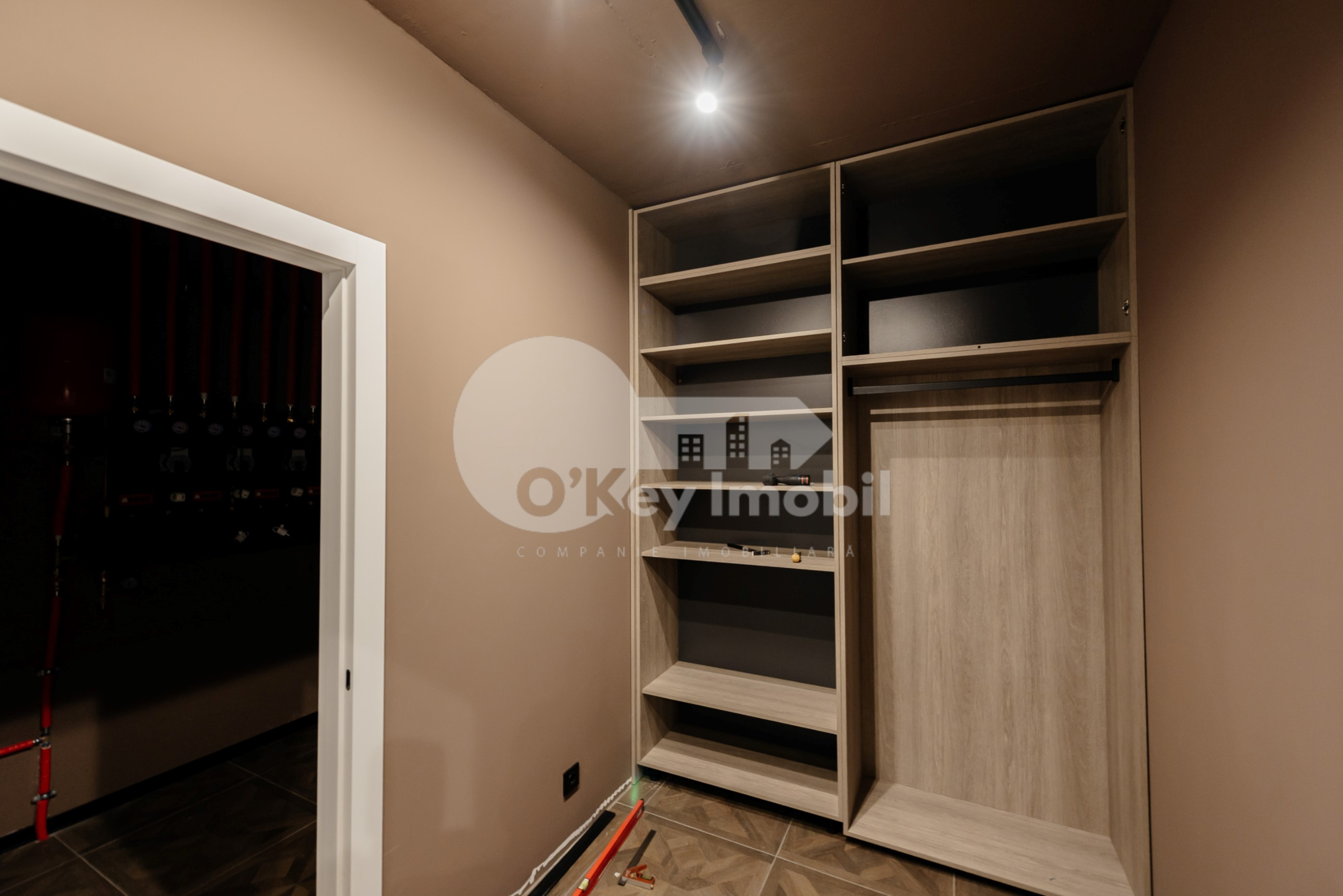 Townhouse, Centru, DÎMBULUI