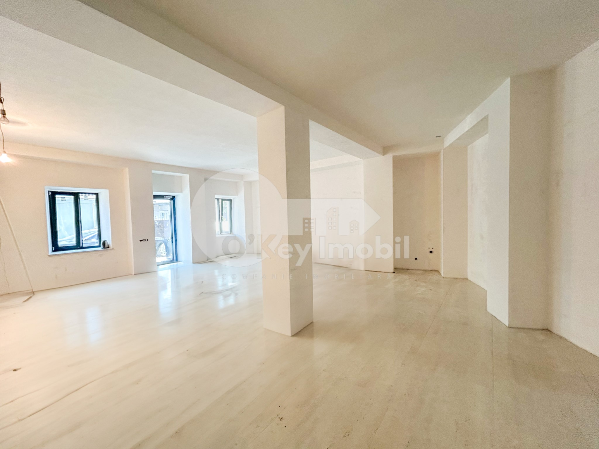 Oficiu, Centru, COJOCARILOR