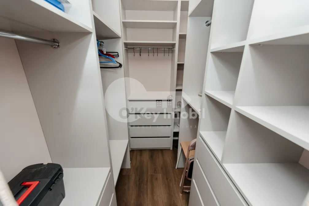 Квартира, Чеканы, МИРЧА ЧЕЛ БЭТРЫН