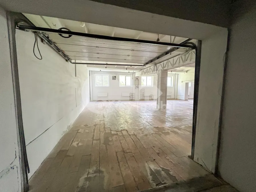 Склад, Чеканы, УЗИНЕЛОР