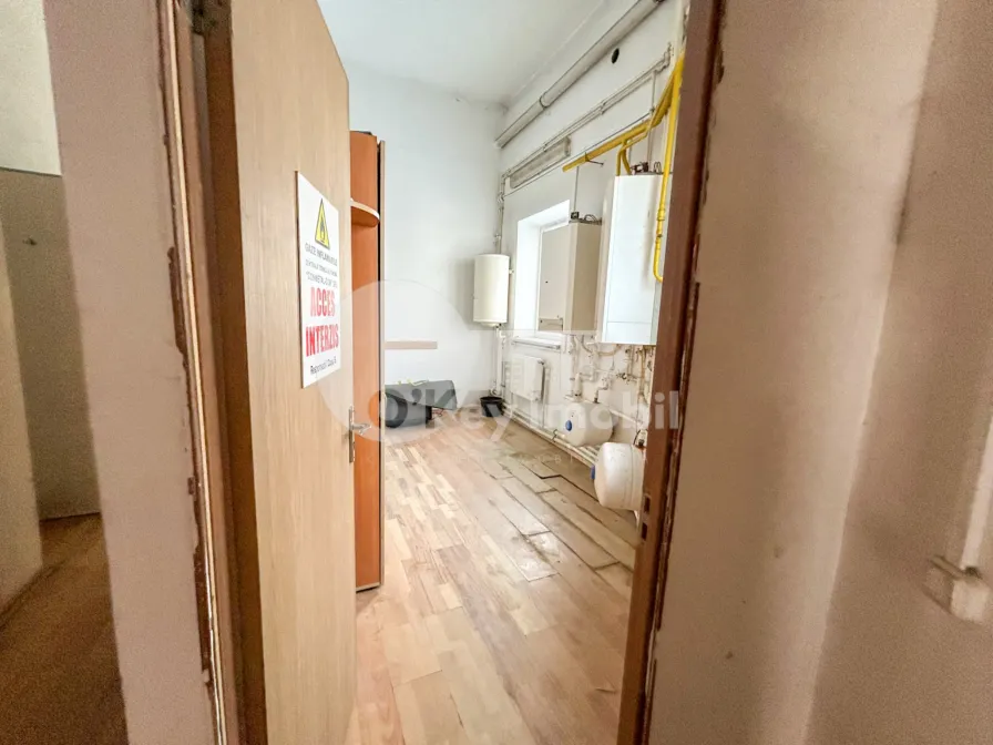 Склад, Чеканы, УЗИНЕЛОР