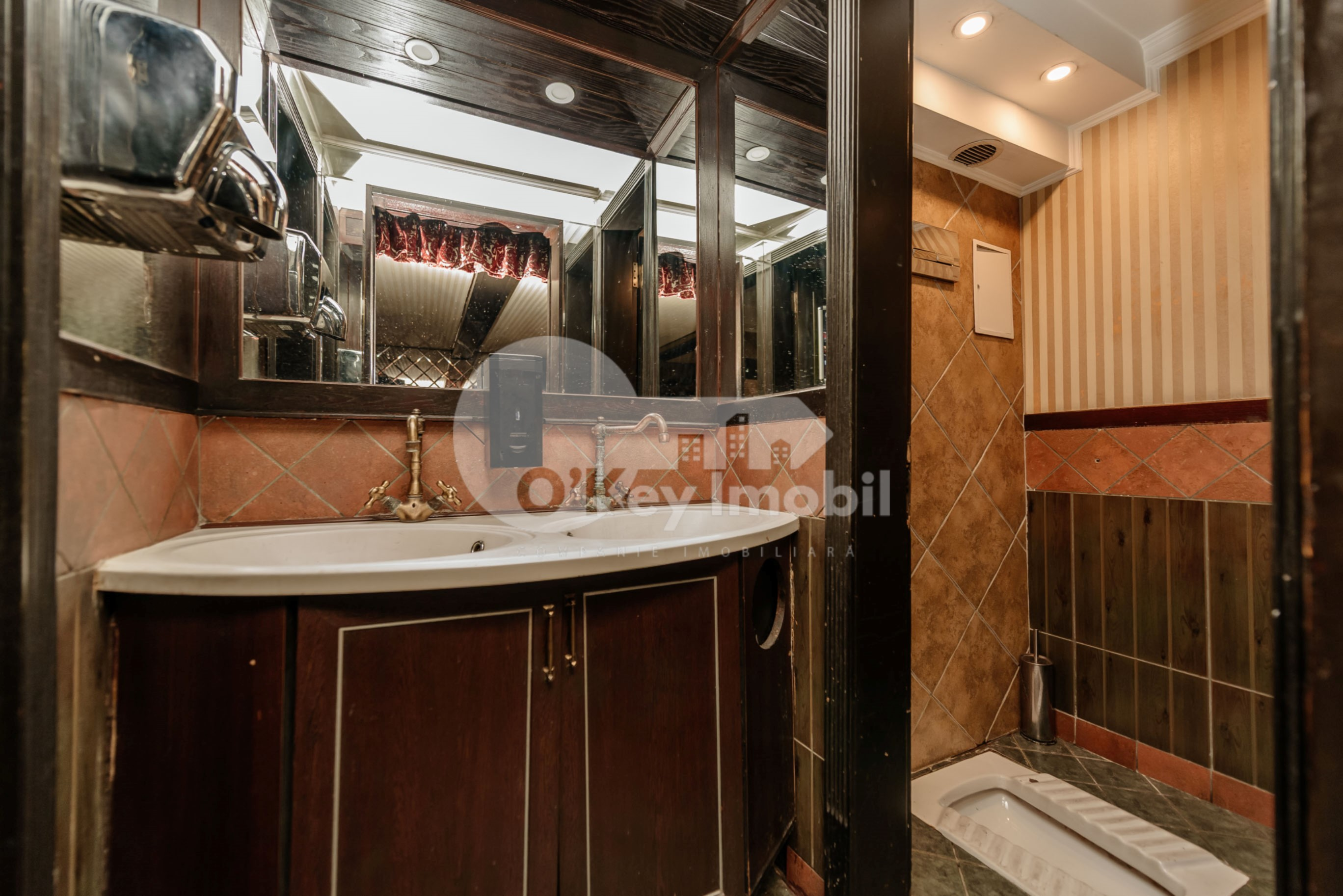 Spațiu comercial, Centru, ALBIȘOARA