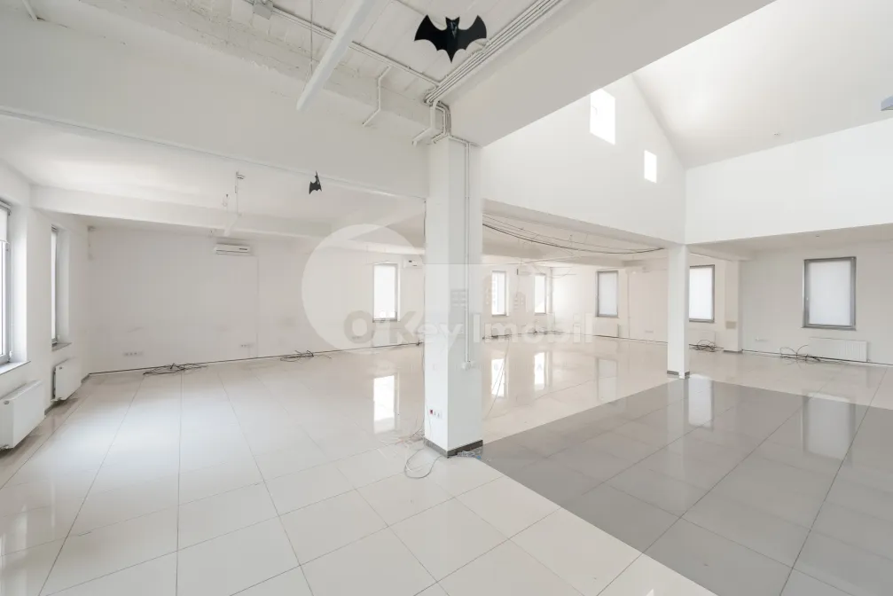 Офис, Центр, АЛЕКСАНДРУ ХЫЖДЕУ