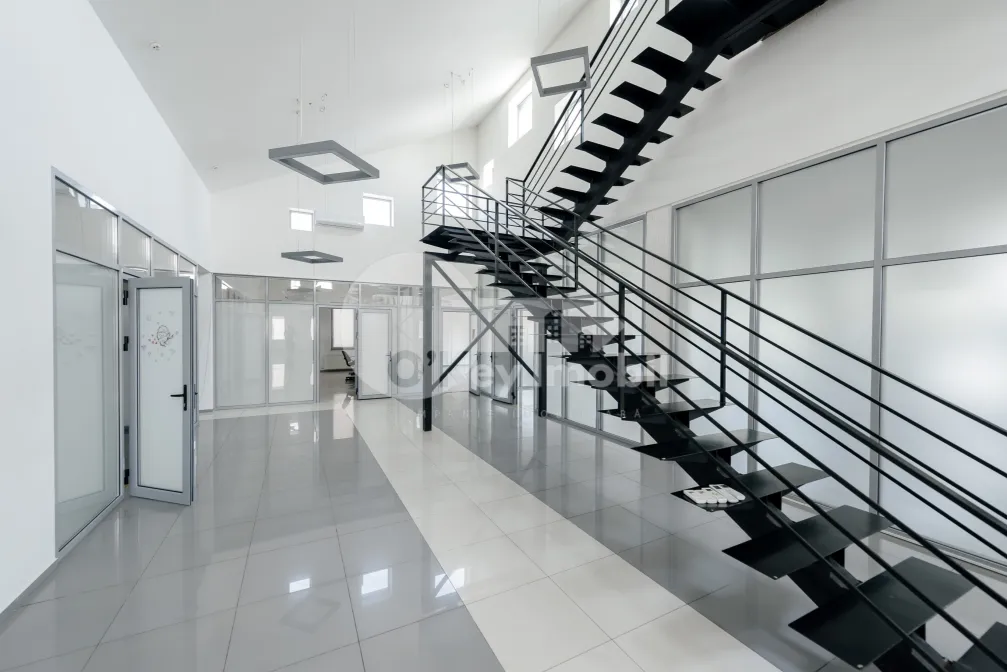 Офис, Центр, АЛЕКСАНДРУ ХЫЖДЕУ