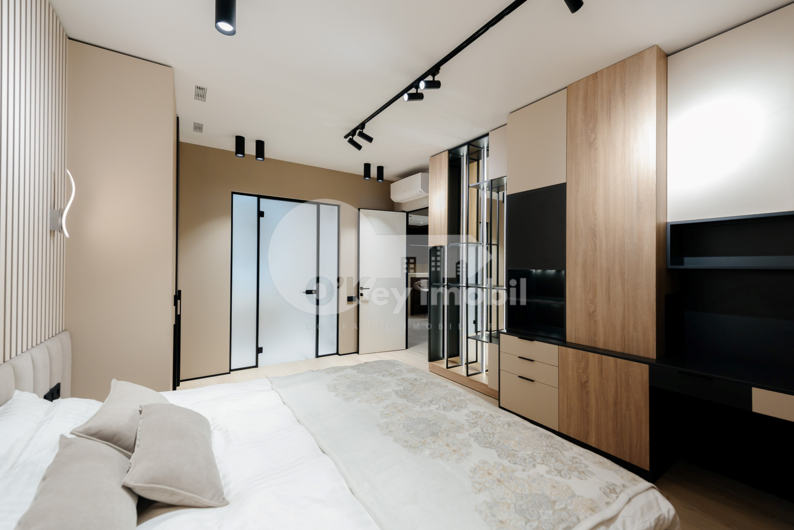 Apartament, Buiucani, GHIOCEILOR