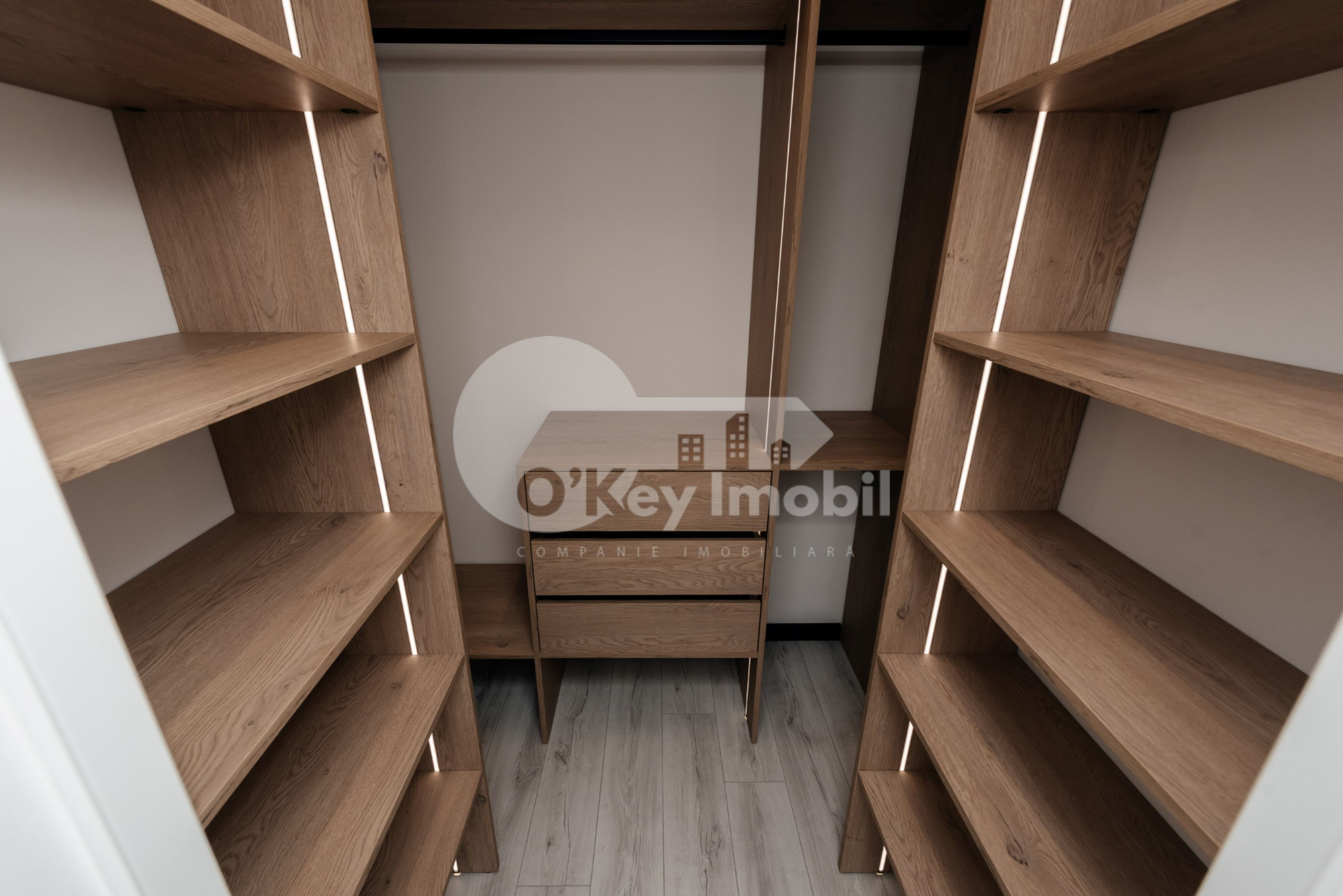 Apartament, Buiucani, VASILE LUPU