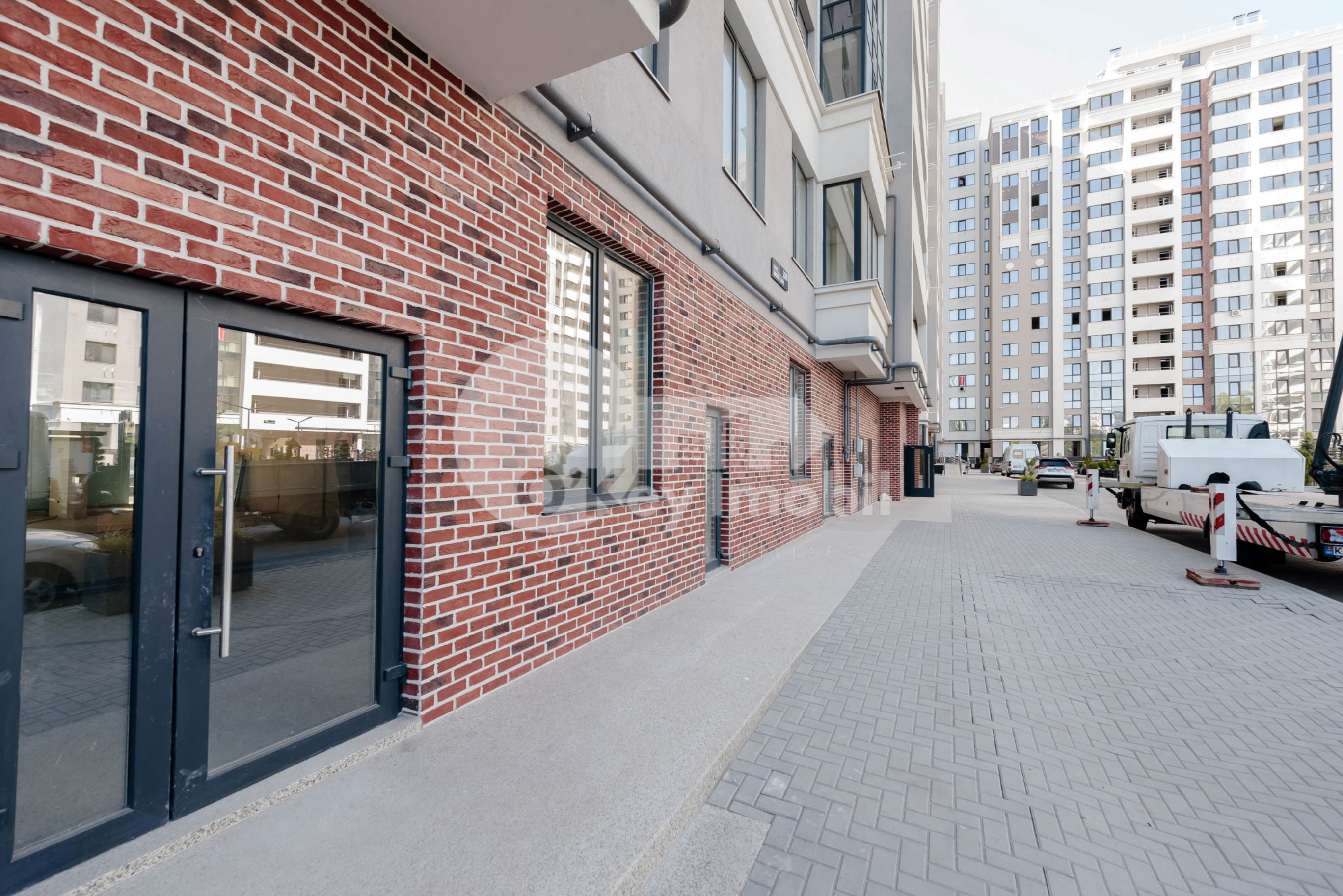 Spațiu comercial, Buiucani, VASILE LUPU