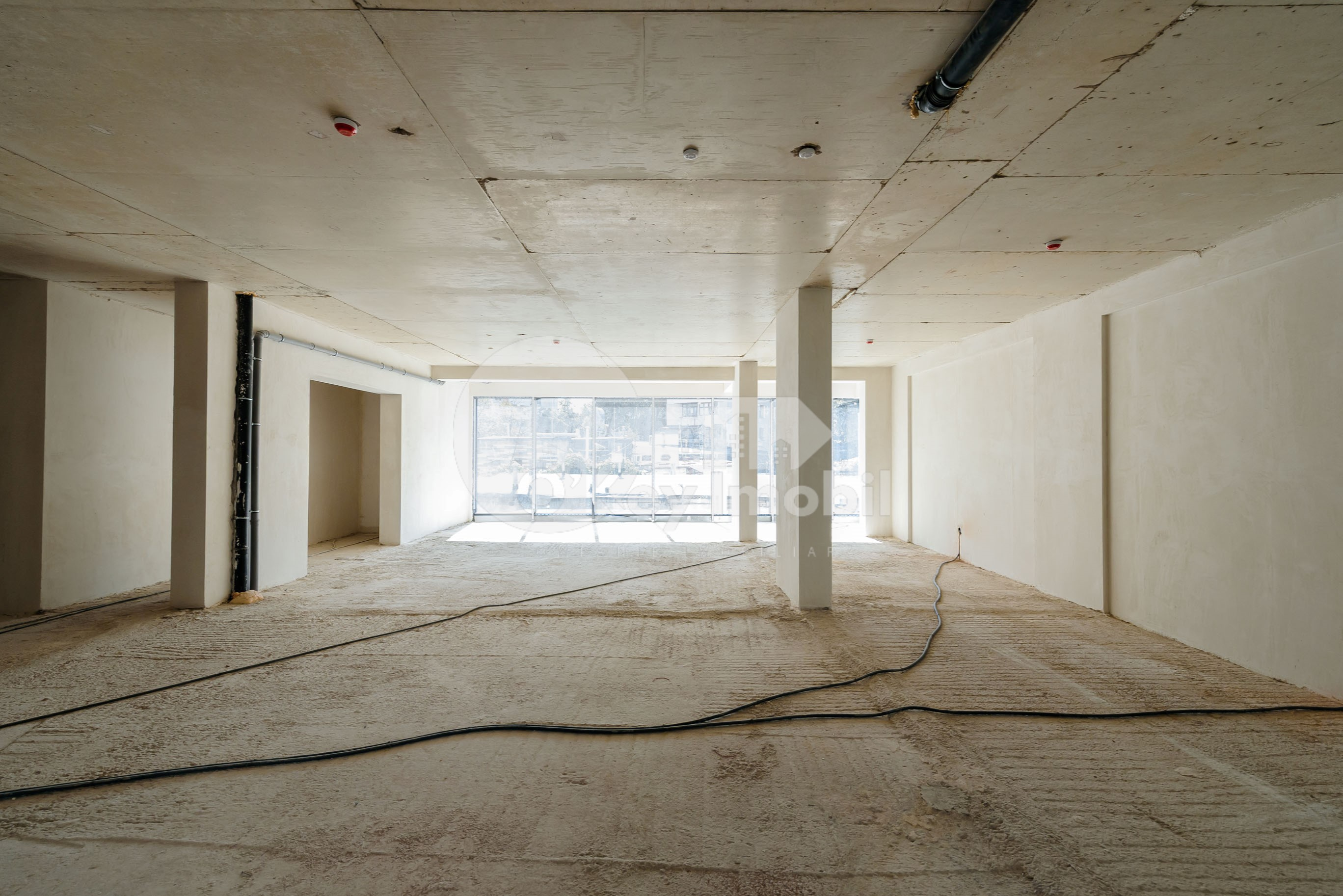 Spațiu Comercial, Buiucani, VASILE LUPU