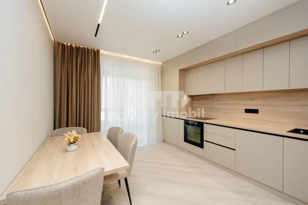 Квартира, ДУМБРАВА