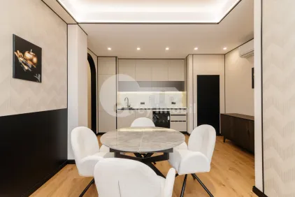 Квартира, Центр, МИХАЙ ЕМИНЕСКУ