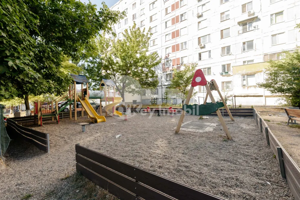 Квартира, Чеканы, МИХАИЛ САДОВЯНУ