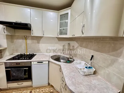 Квартира, Ботаника, НИКОЛАЕ ТИТУЛЕСКУ