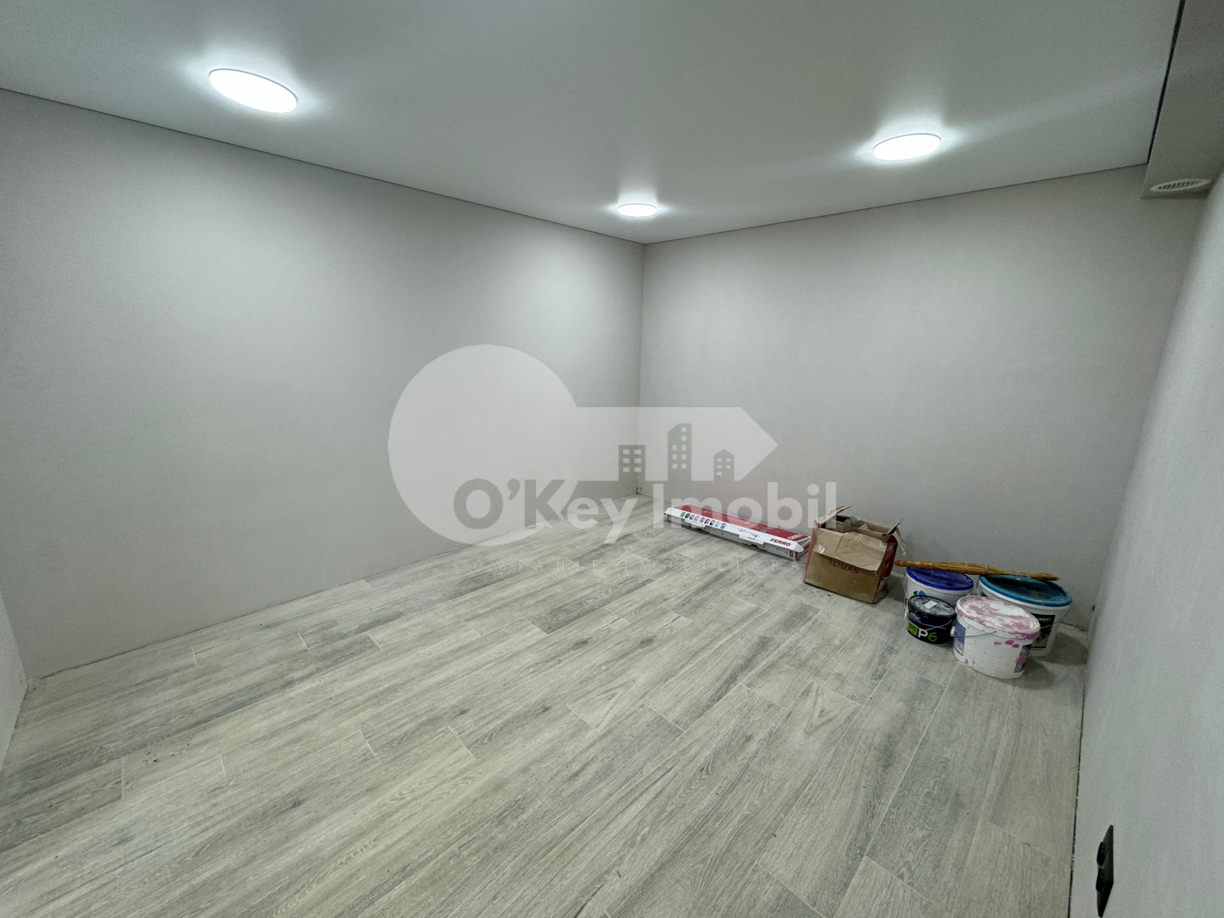 Spațiu comercial, Centru, CIUFLEA