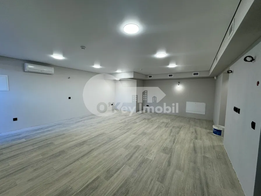 Комм. помещение, Центр, ЧУФЛЯ