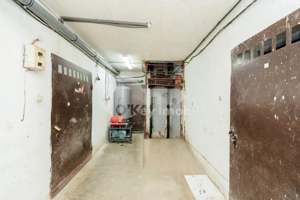 Склад, Центр, КОЛУМНА