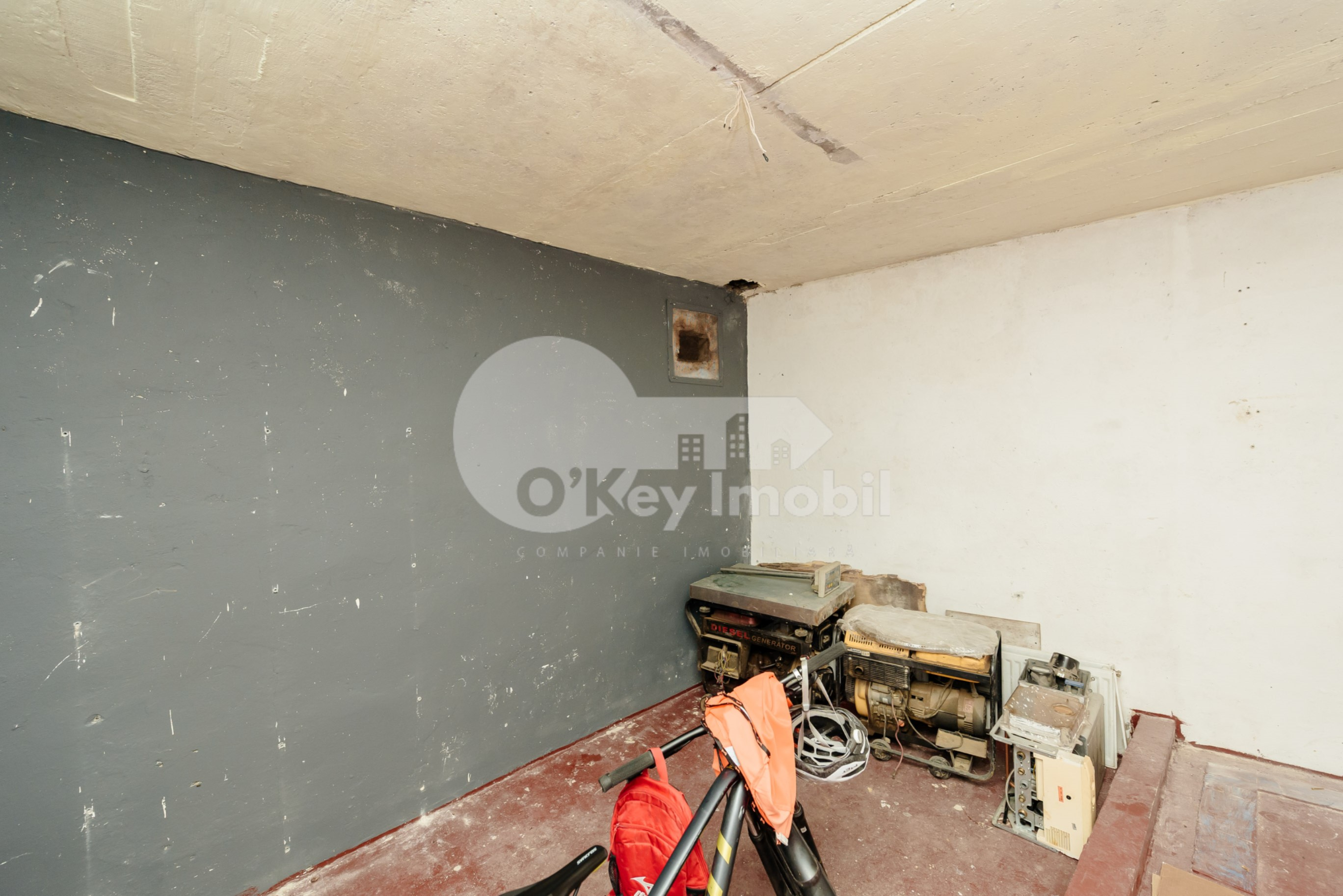 Depozit, Centru, COLUMNA