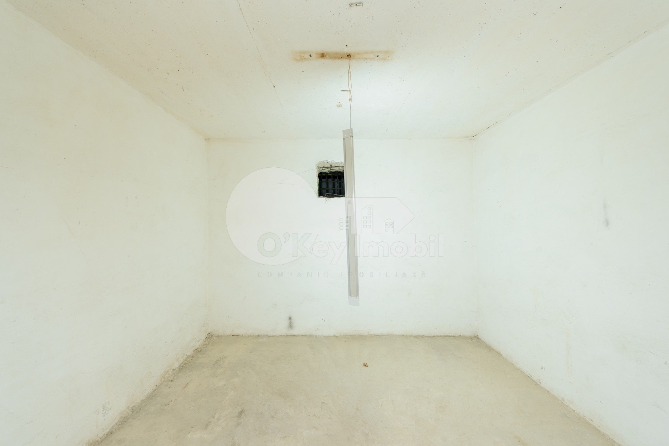 Depozit, Centru, COLUMNA