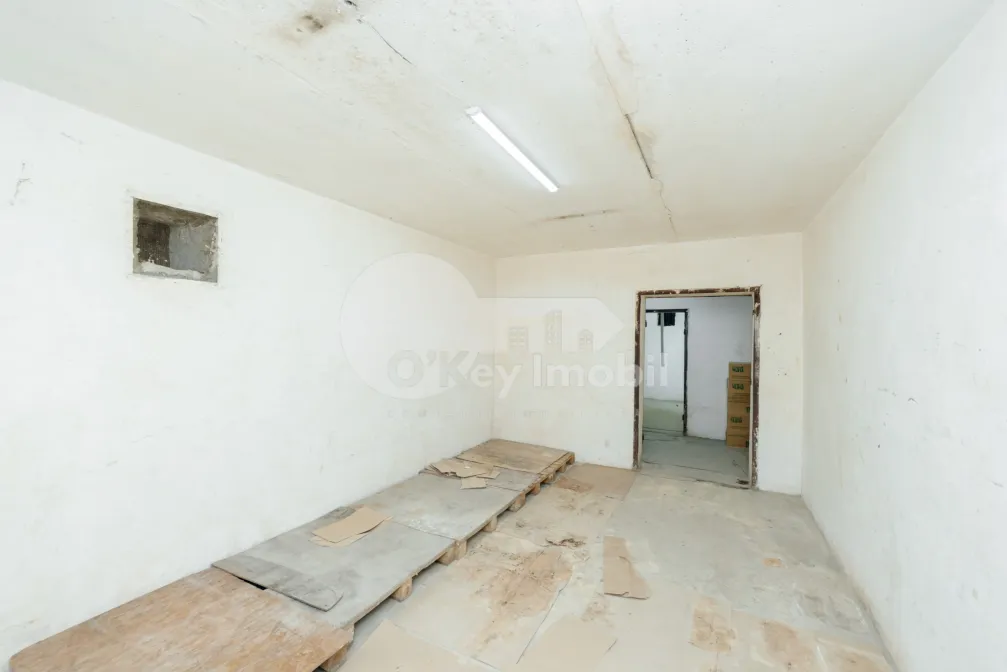 Склад, Центр, КОЛУМНА