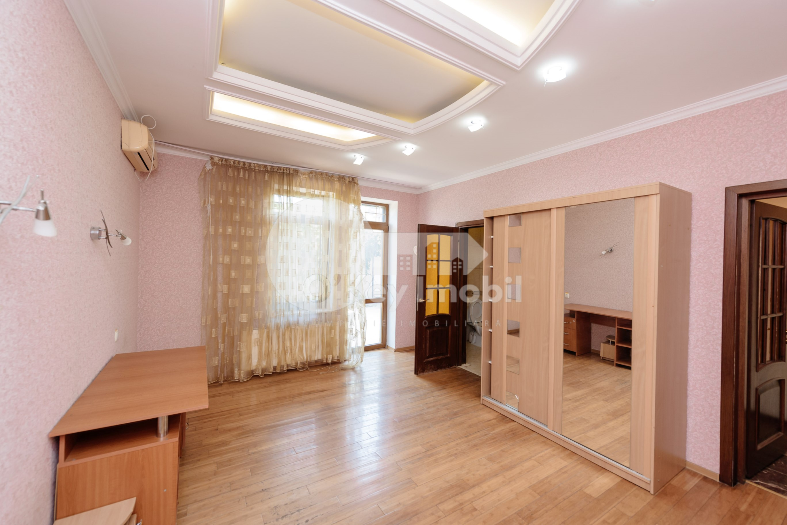 Casă, Telecentru, STR. IALOVENI