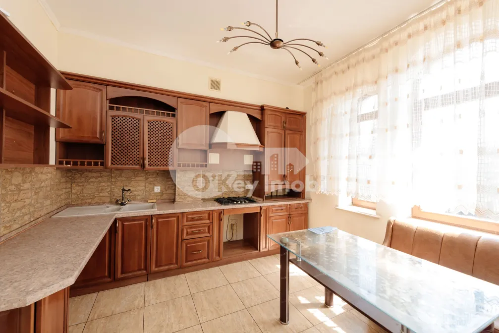 Casă, Telecentru, STR. IALOVENI