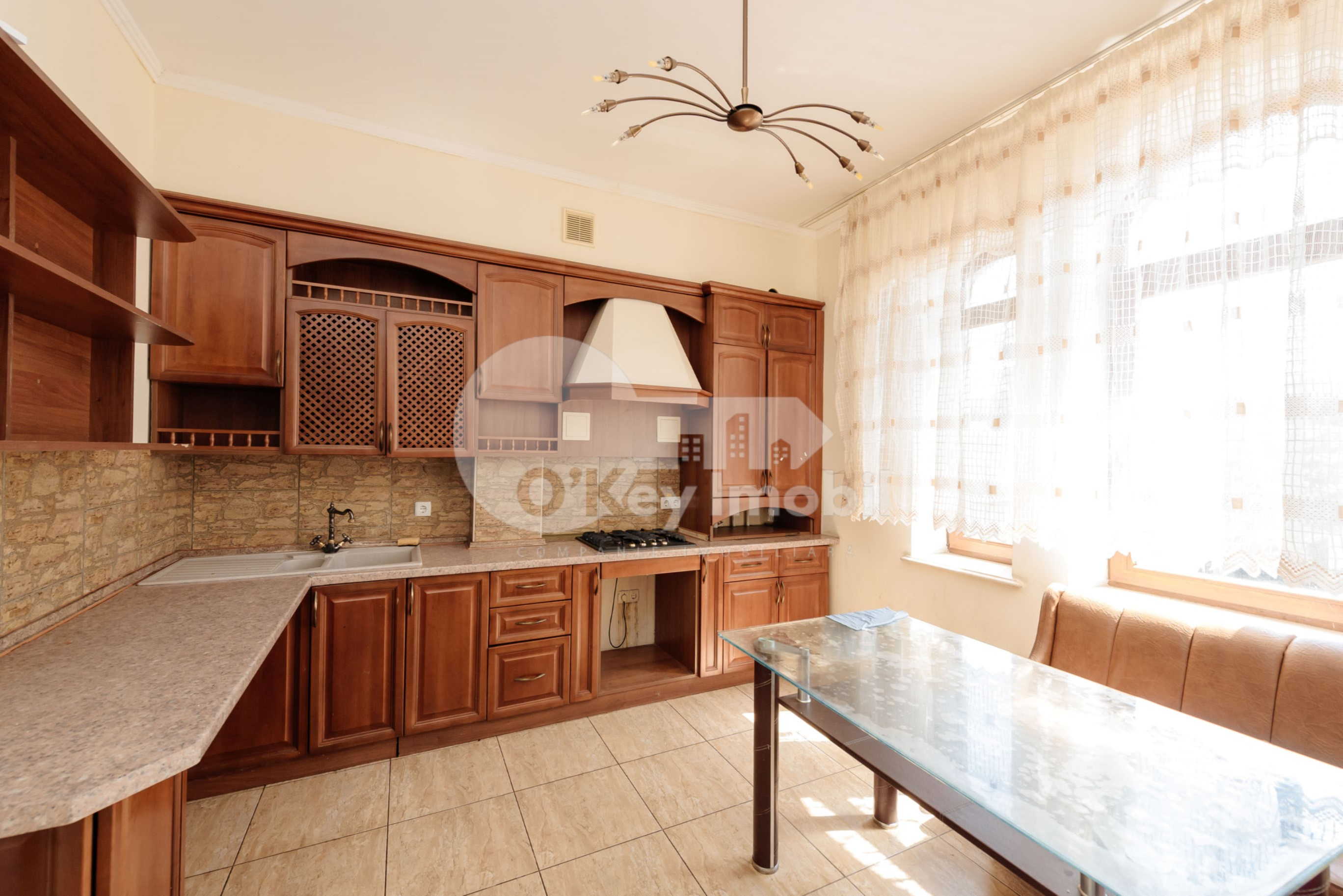 Casă, Telecentru, STR. IALOVENI