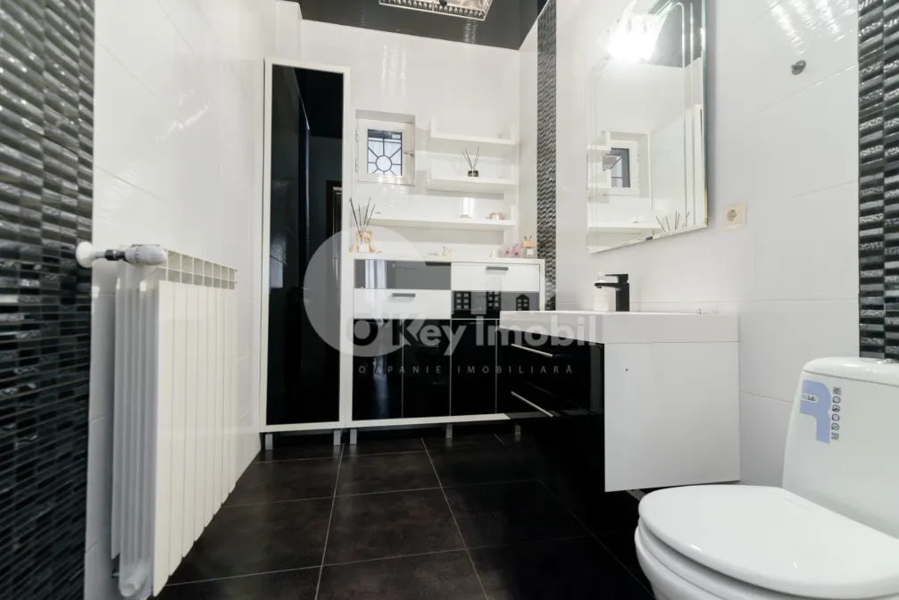 Casă, Buiucani, PRIMĂVERII