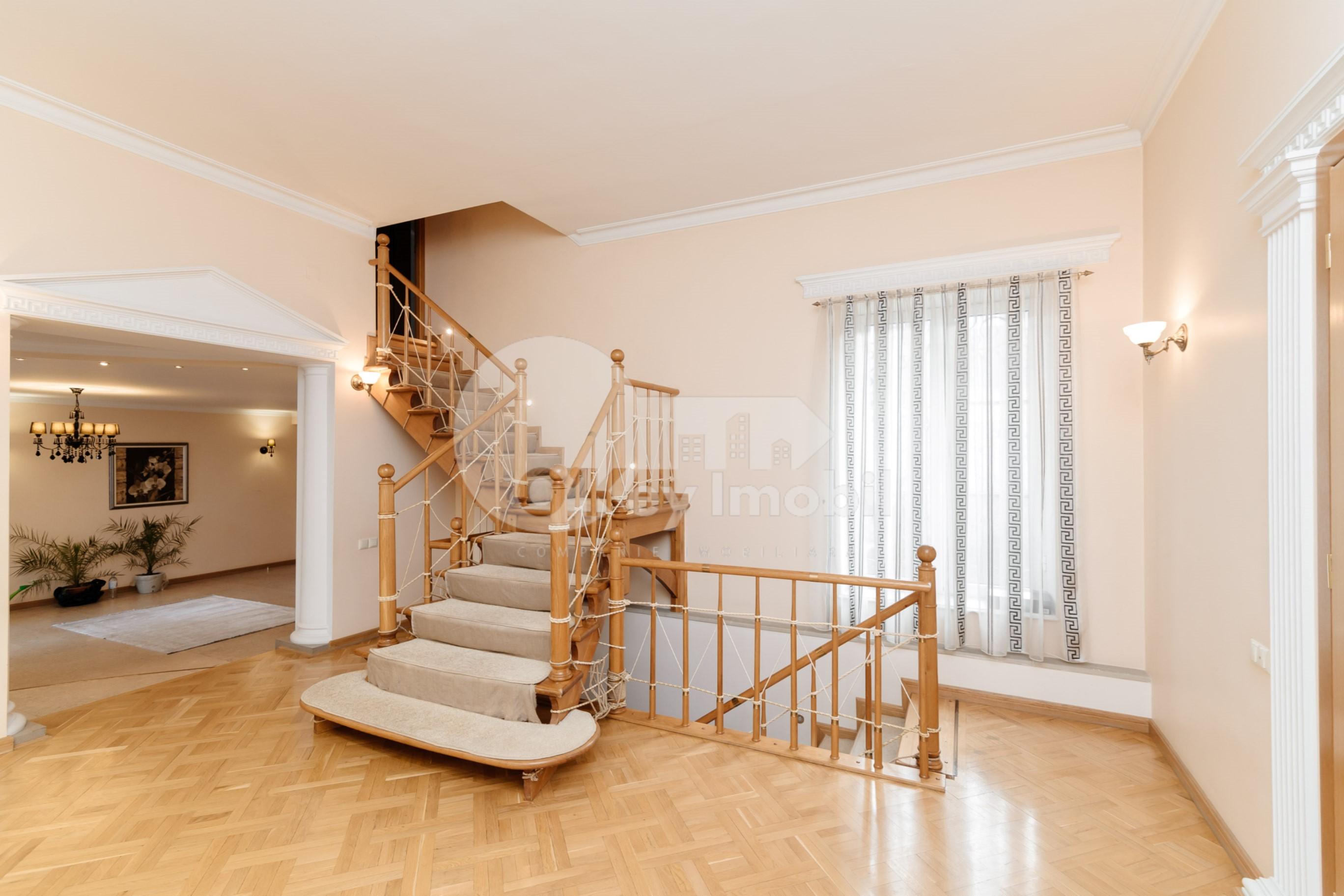 Casă, Buiucani, PRIMĂVERII