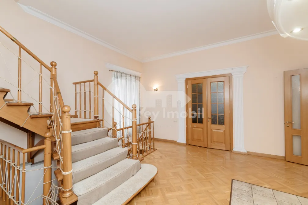 Casă, Buiucani, PRIMĂVERII