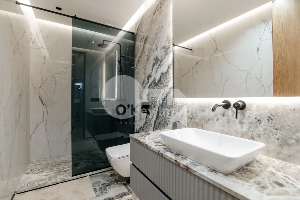 Penthouse, Centru, BUJORILOR