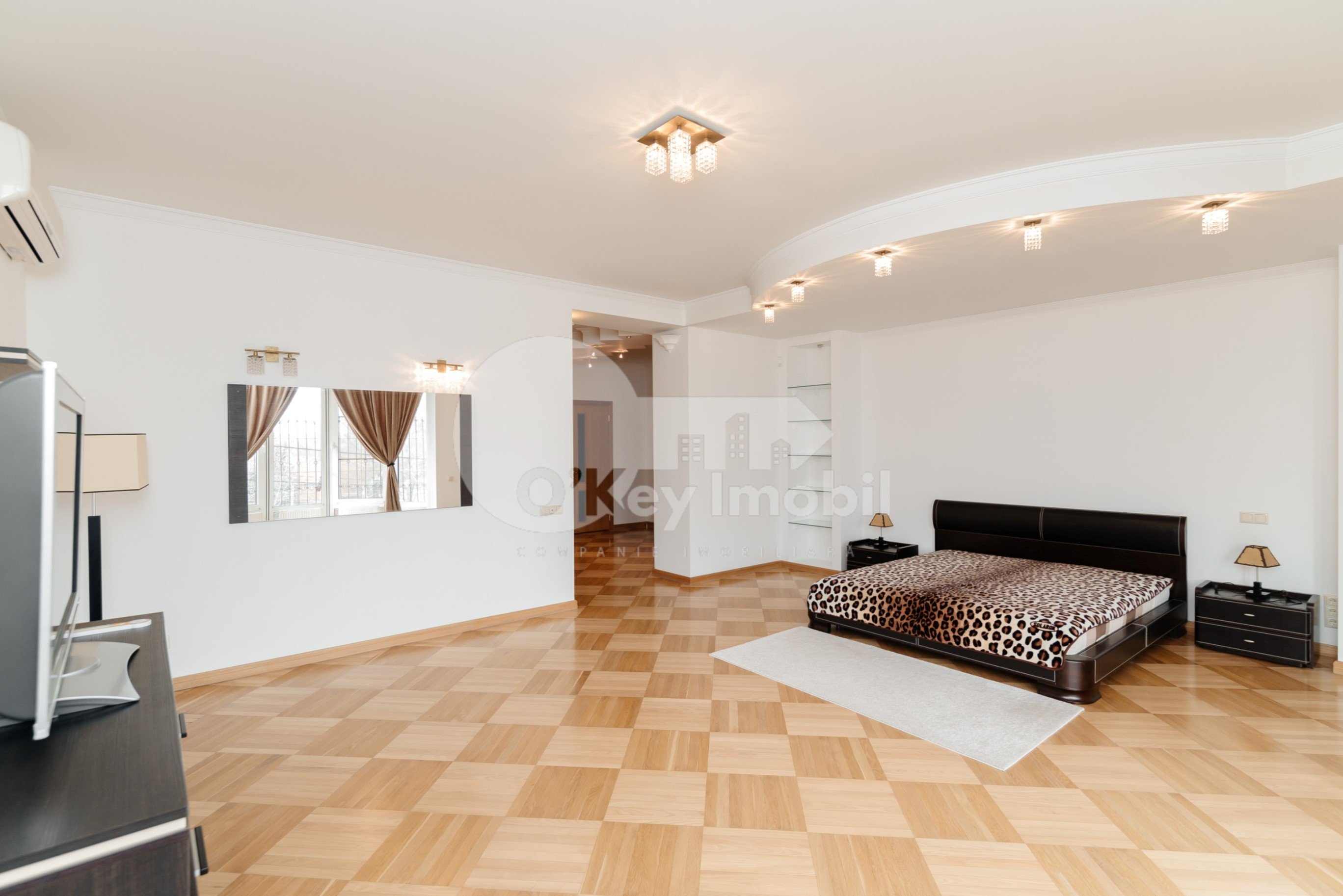 Casă, Buiucani, PRIMĂVERII