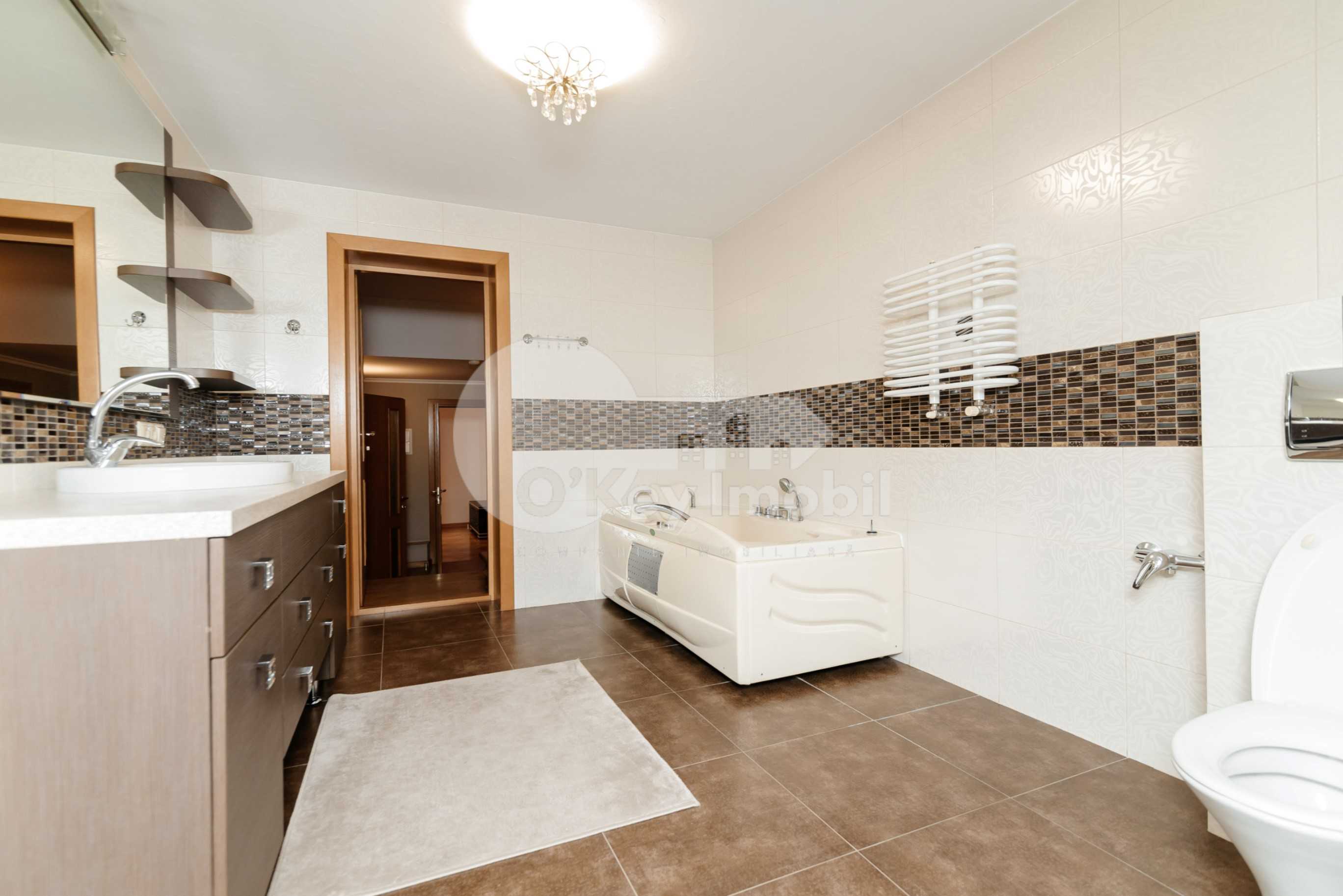 Casă, Buiucani, PRIMĂVERII