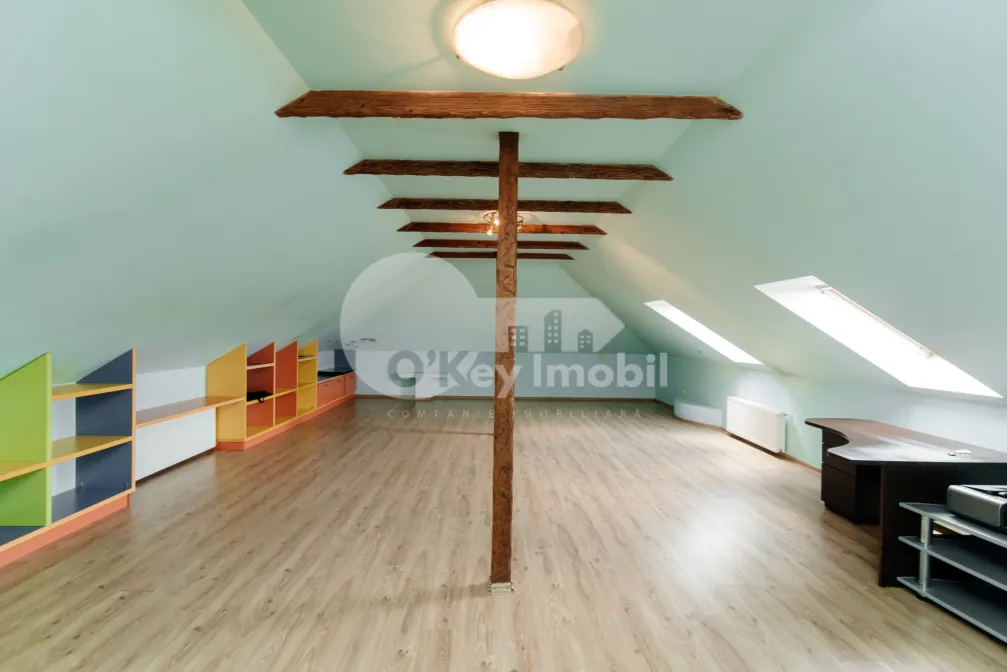 Casă, Buiucani, PRIMĂVERII