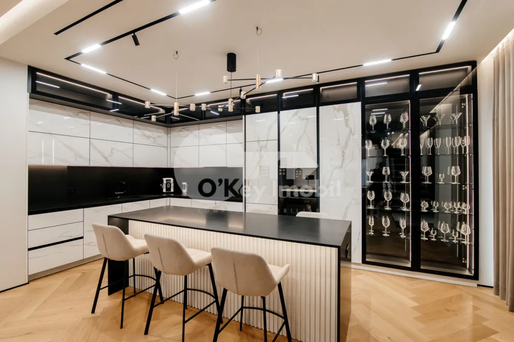 Penthouse, Centru, BUJORILOR