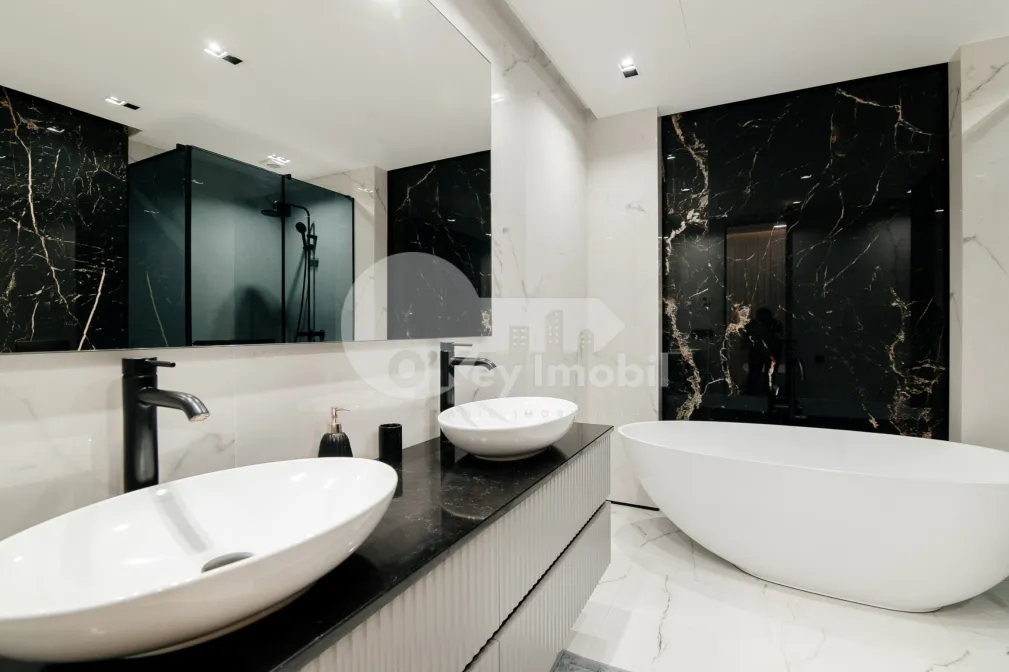 Penthouse, Centru, BUJORILOR