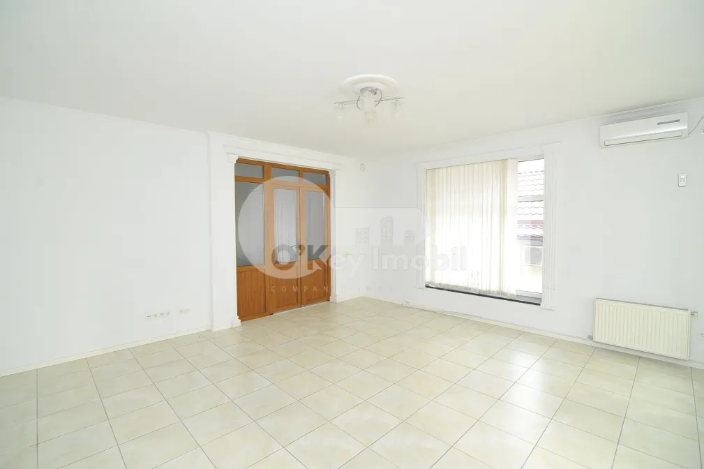 Офис, Центр, ТОМА ЧОРБЭ