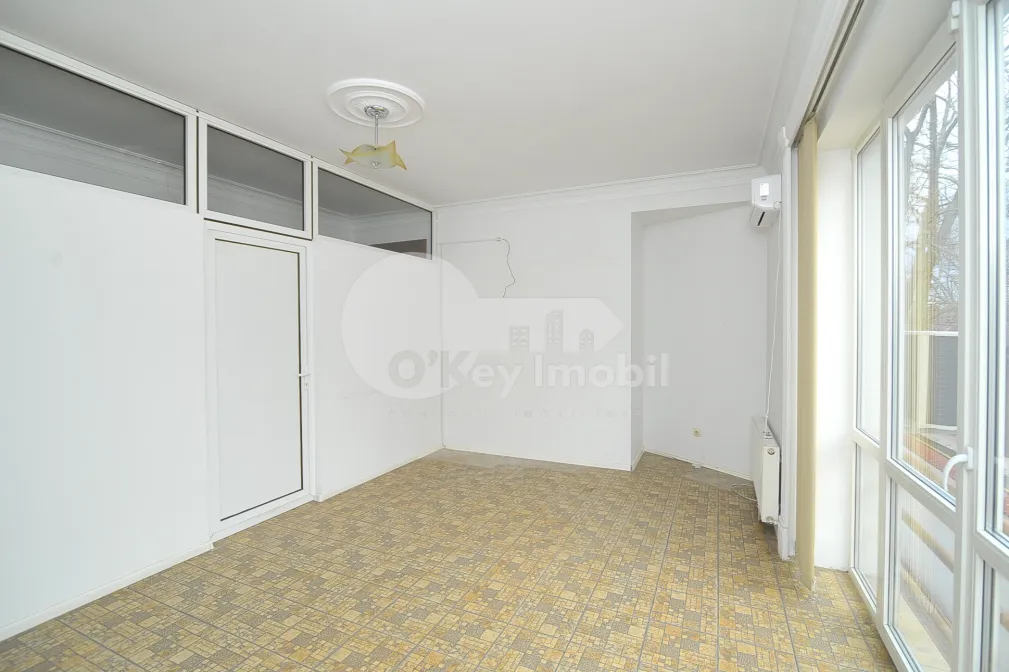 Офис, Центр, ТОМА ЧОРБЭ