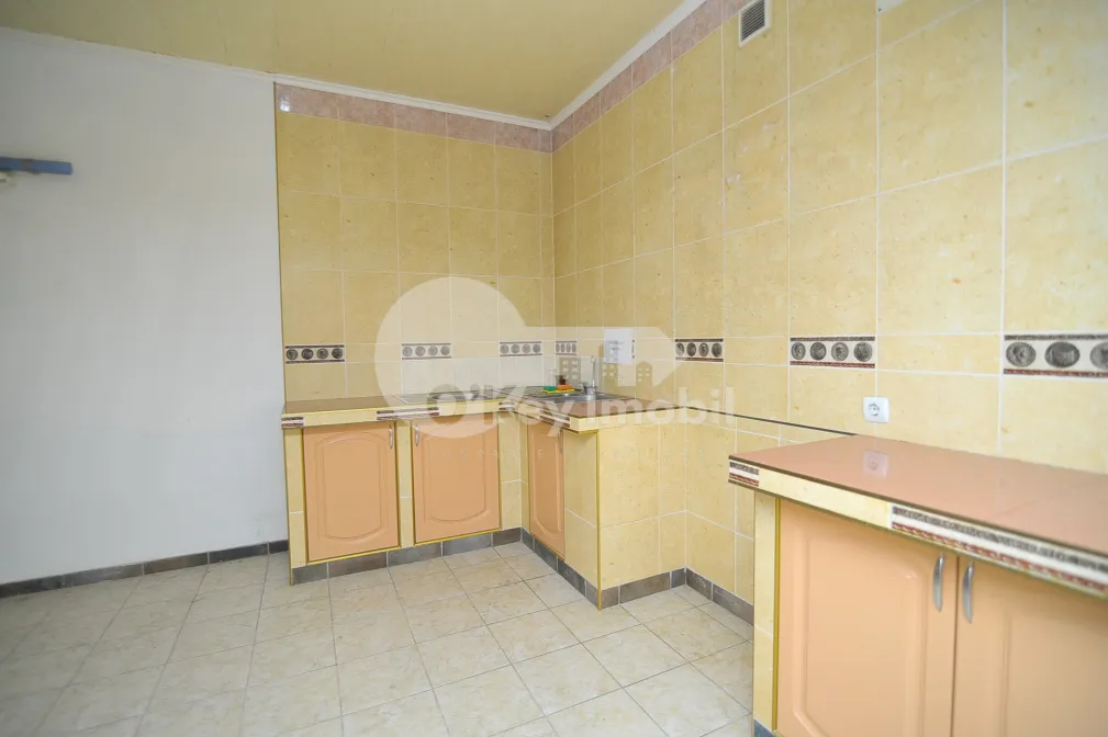 Офис, Центр, ТОМА ЧОРБЭ